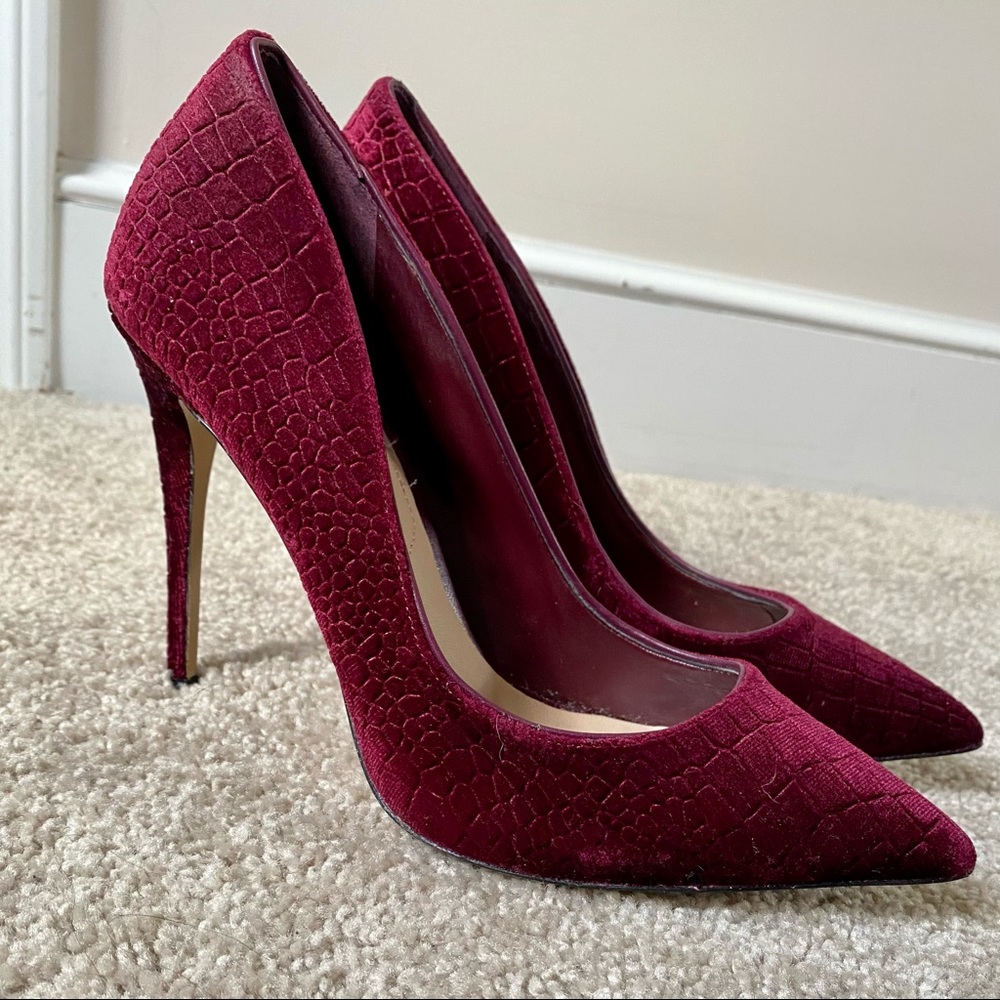 Aldo Maroon Velvet Pumps